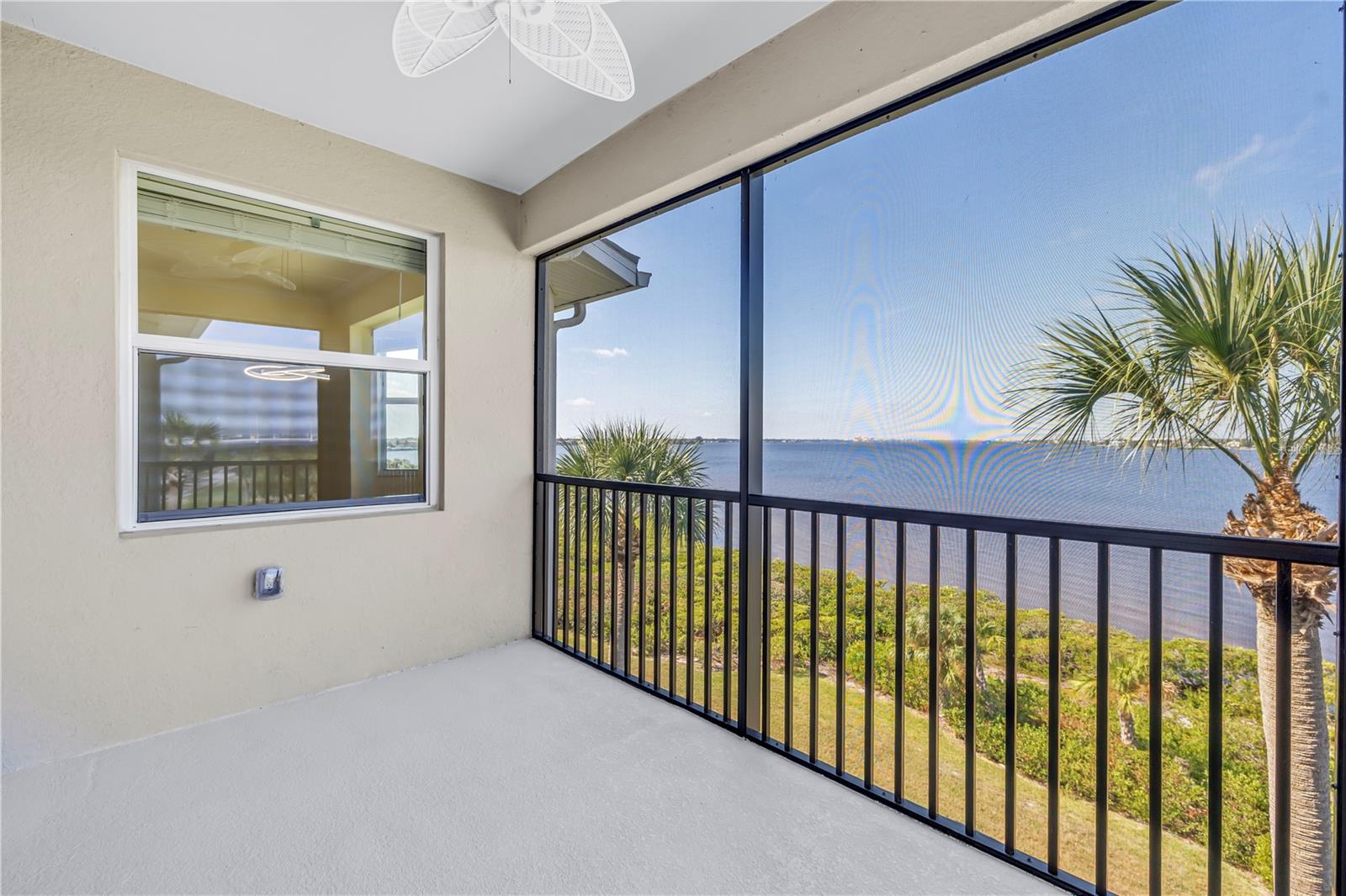 1030 TIDEWATER SHORES LOOP #405