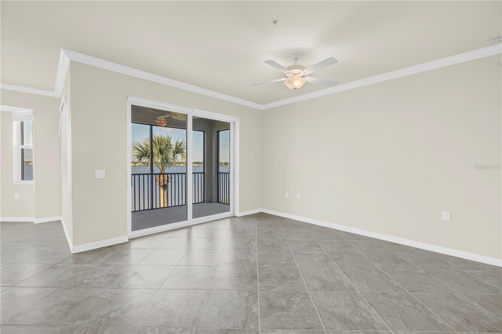 1030 TIDEWATER SHORES LOOP #405