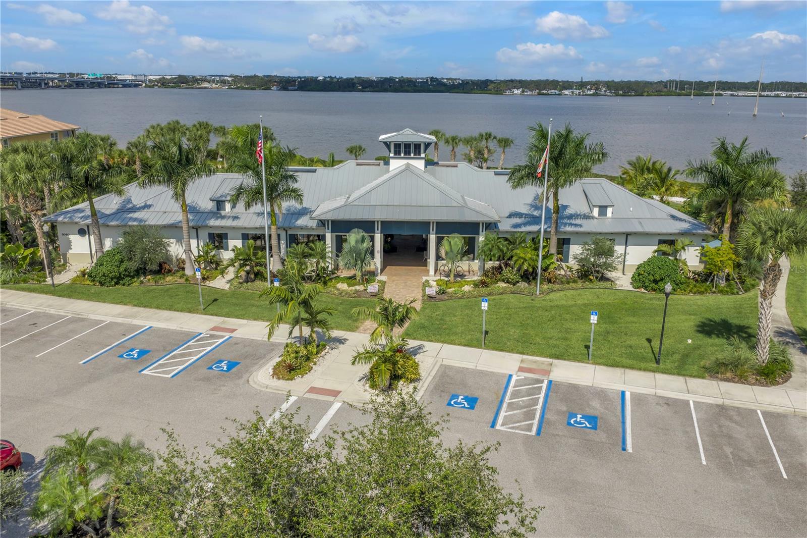 1030 TIDEWATER SHORES LOOP #405