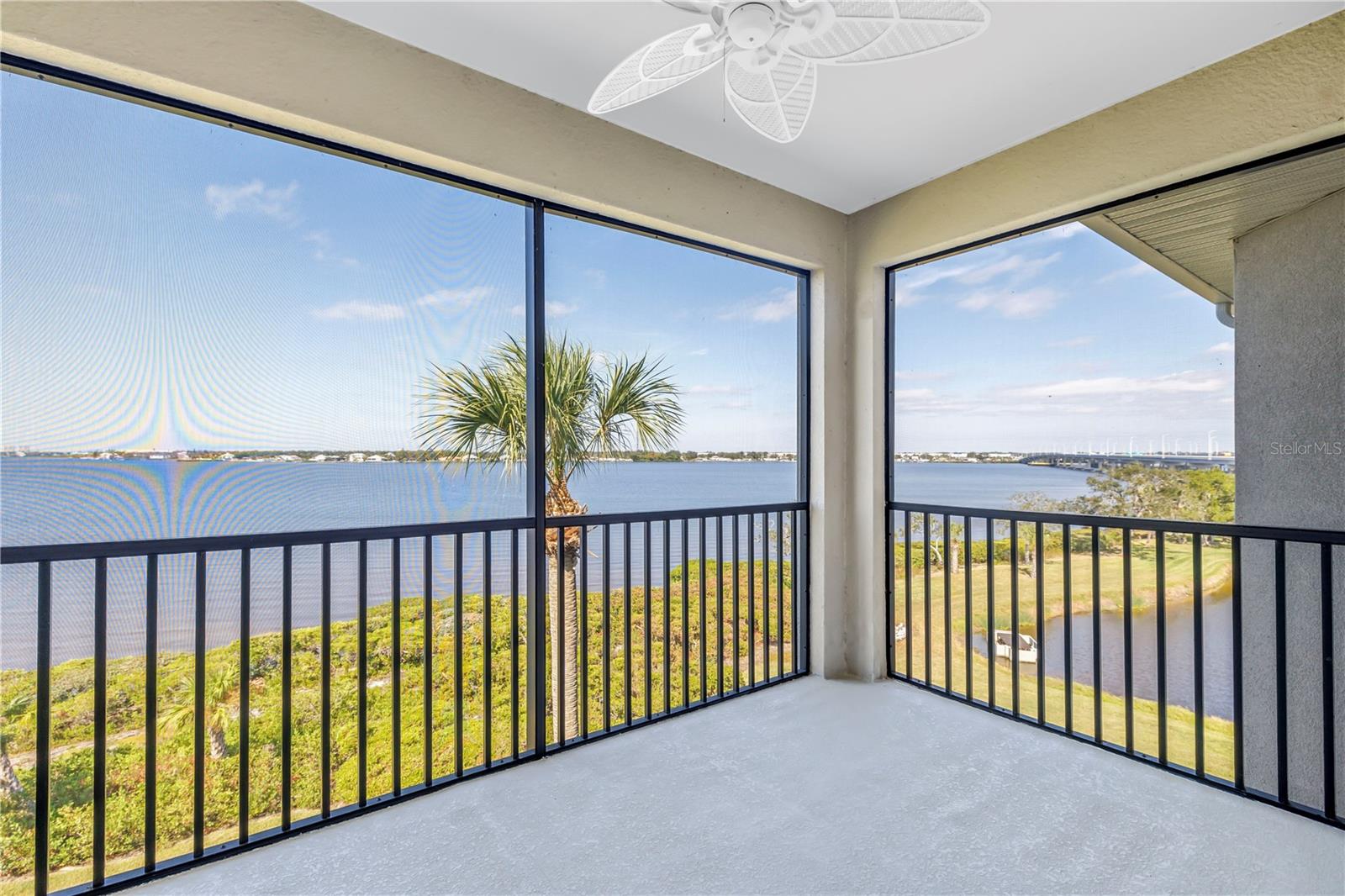 1030 TIDEWATER SHORES LOOP #405