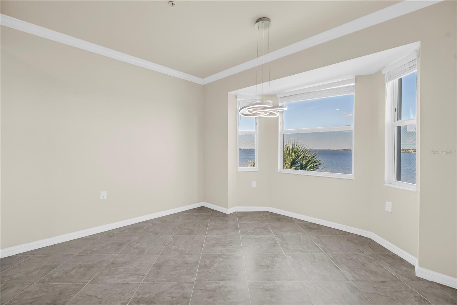 1030 TIDEWATER SHORES LOOP #405