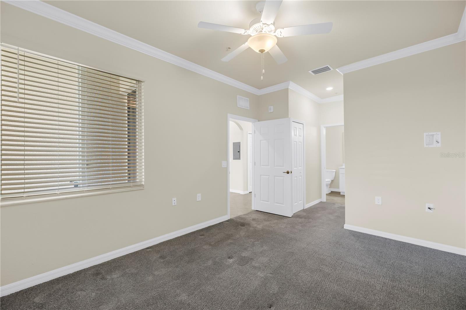 1030 TIDEWATER SHORES LOOP #405