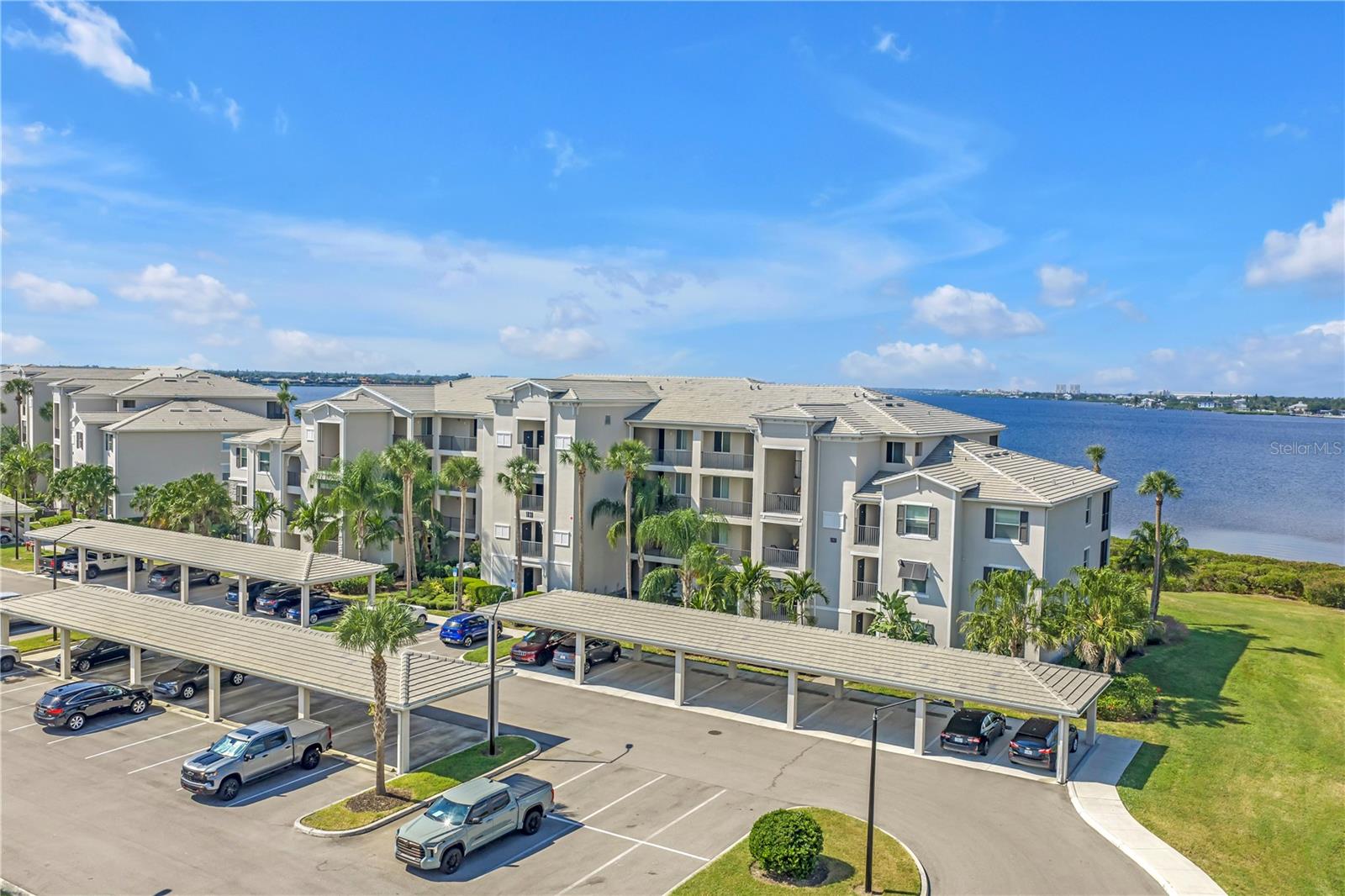 1030 TIDEWATER SHORES LOOP #406