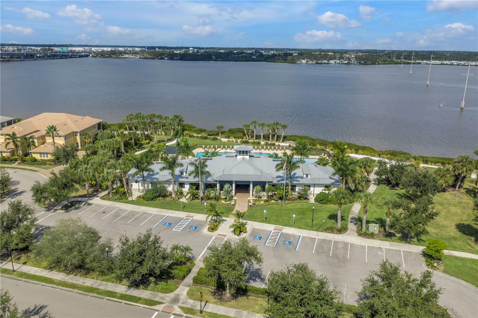 1030 TIDEWATER SHORES LOOP #406
