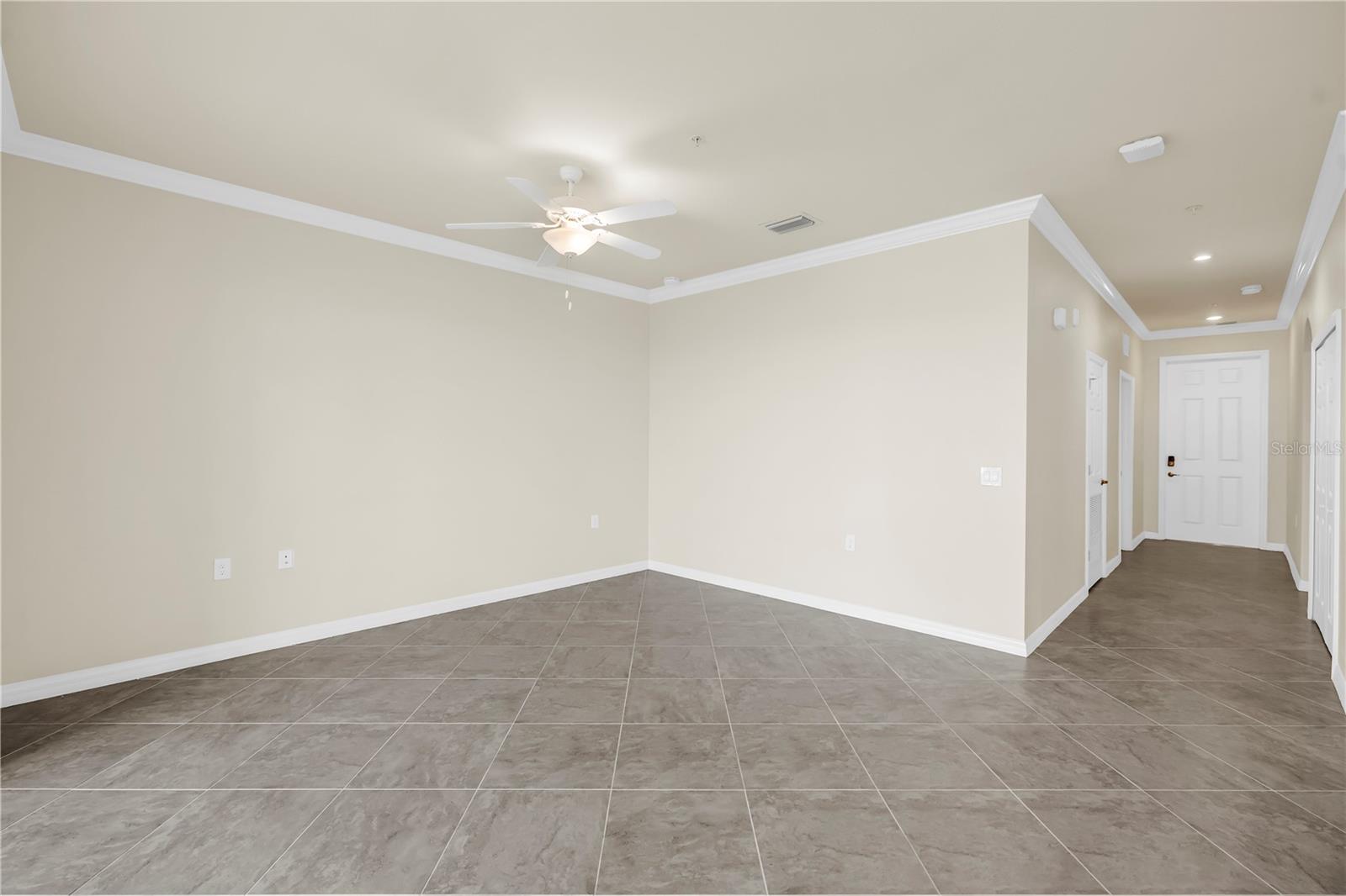 1030 TIDEWATER SHORES LOOP #406