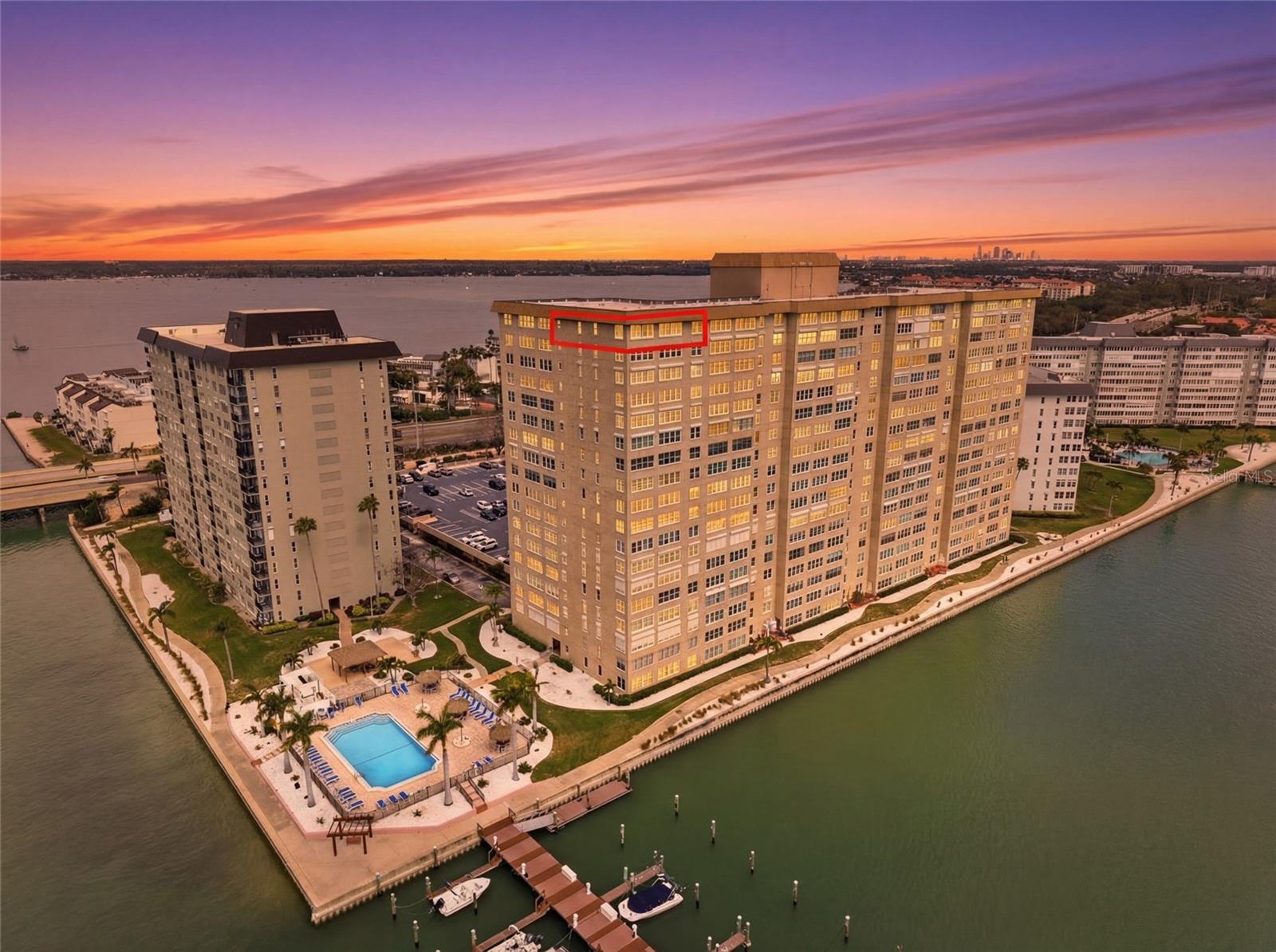 5200 BRITTANY DR S #1809