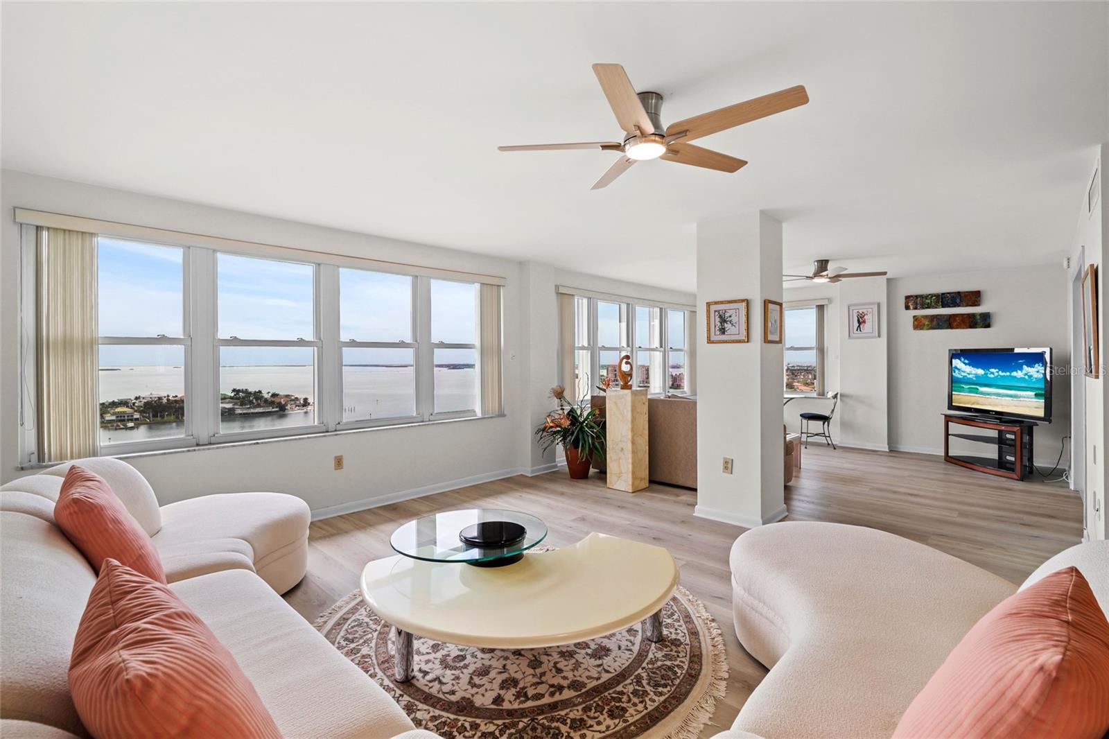 5200 BRITTANY DR S #1809