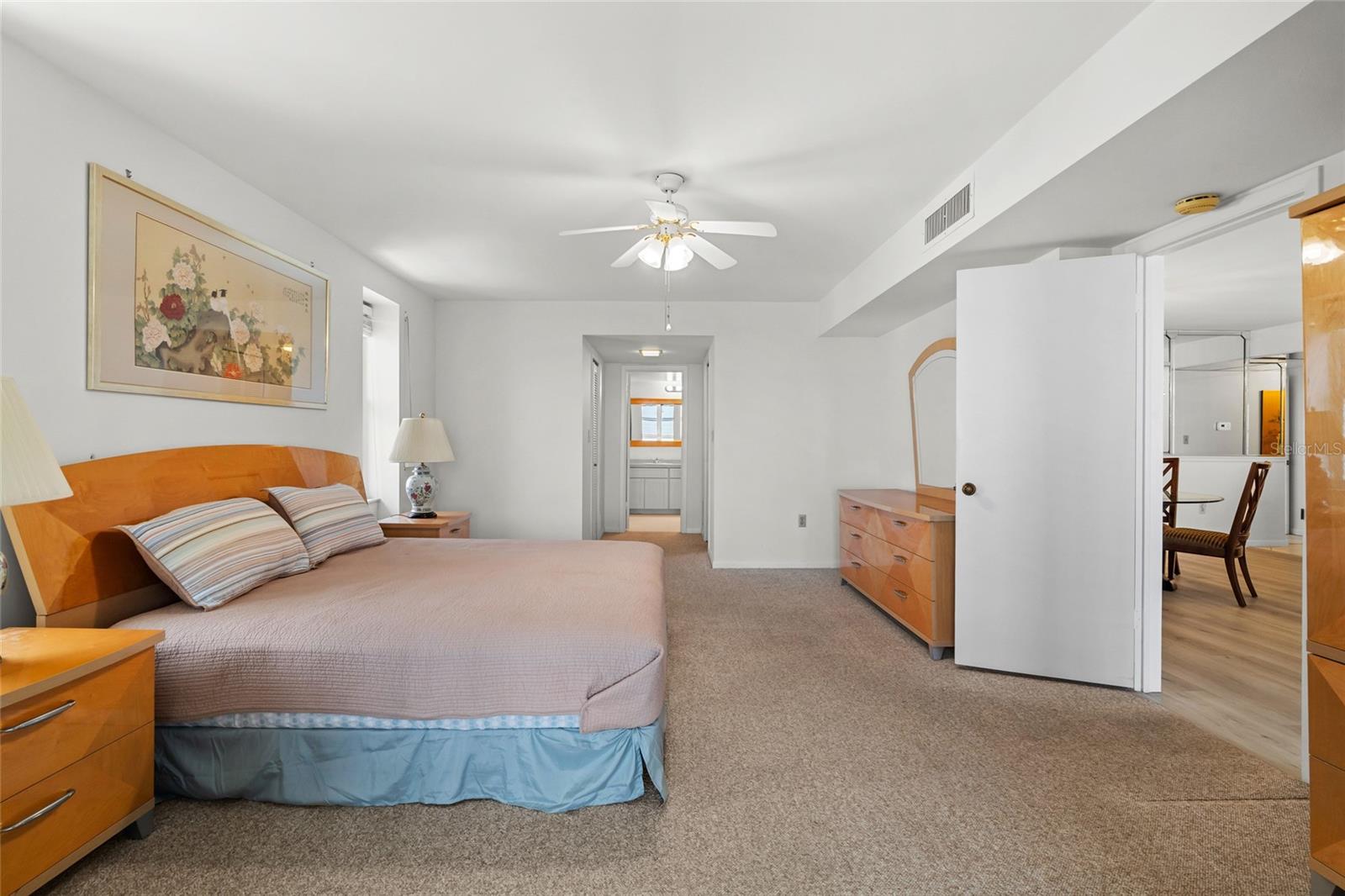 5200 BRITTANY DR S #1809