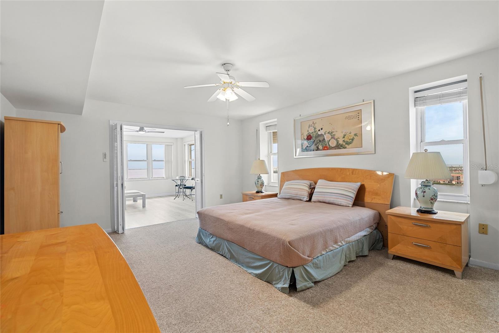 5200 BRITTANY DR S #1809