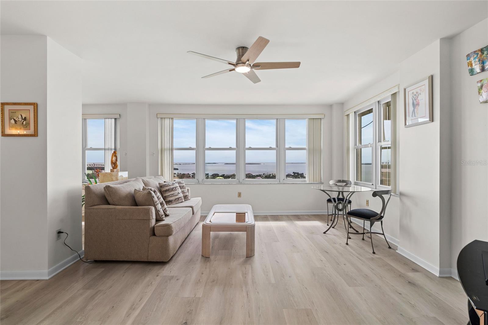 5200 BRITTANY DR S #1809