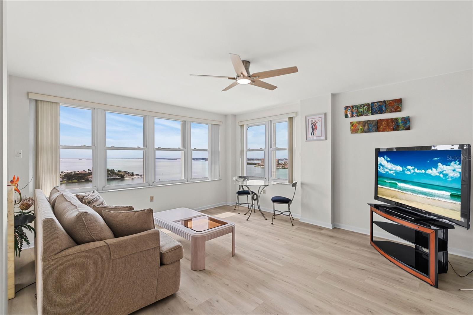 5200 BRITTANY DR S #1809