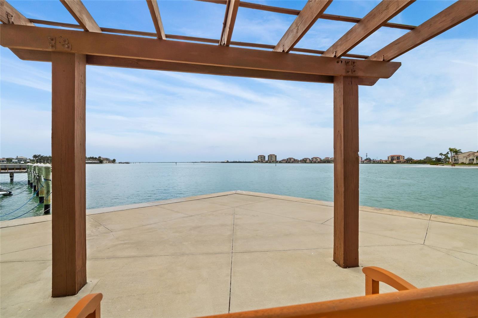 5200 BRITTANY DR S #1809