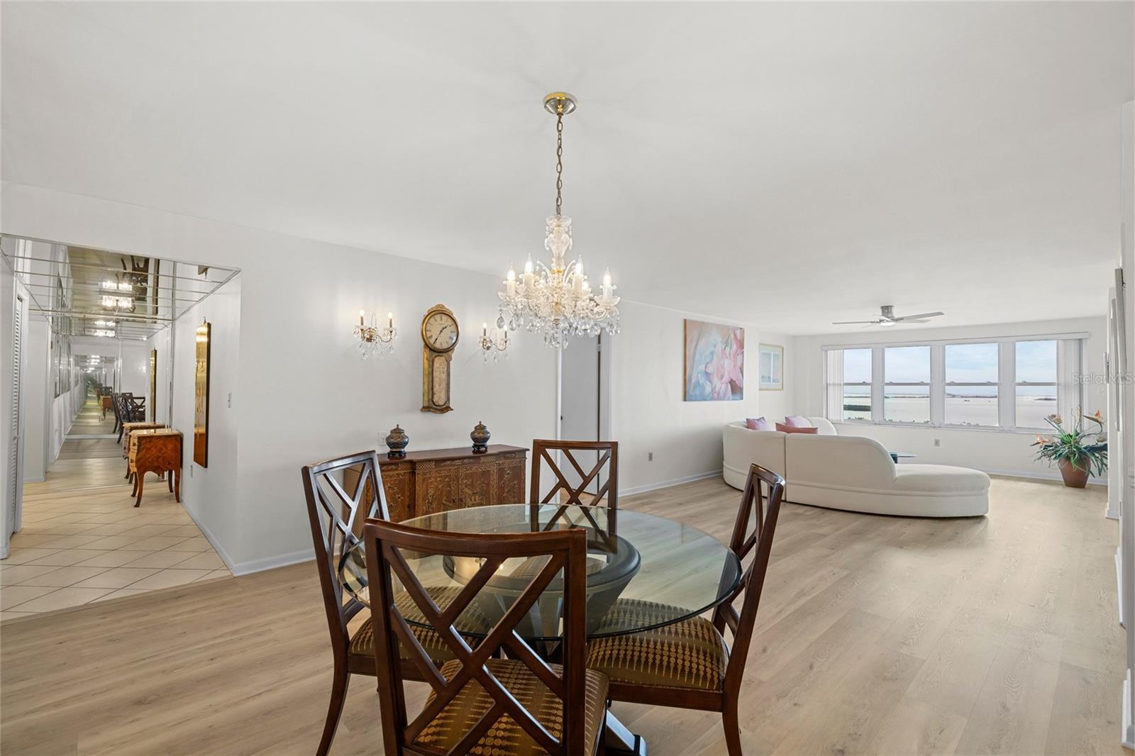 5200 BRITTANY DR S #1809