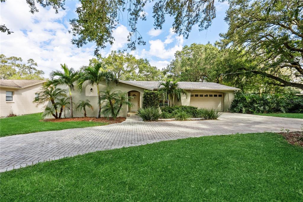 707 LANEWOOD DR