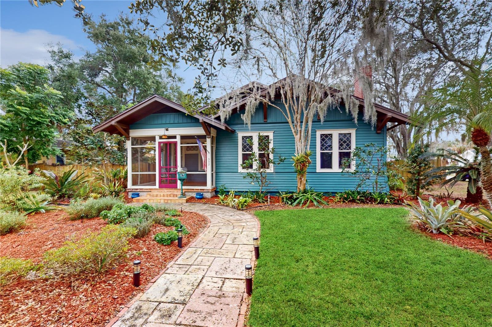302 E CENTRAL AVE