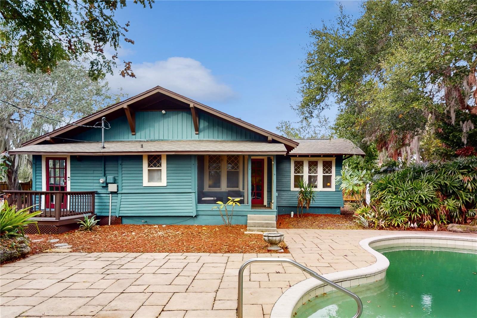 302 E CENTRAL AVE