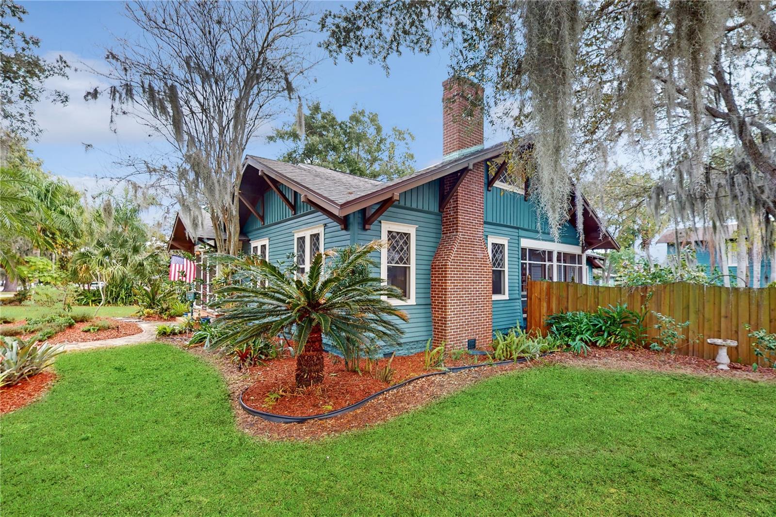 302 E CENTRAL AVE