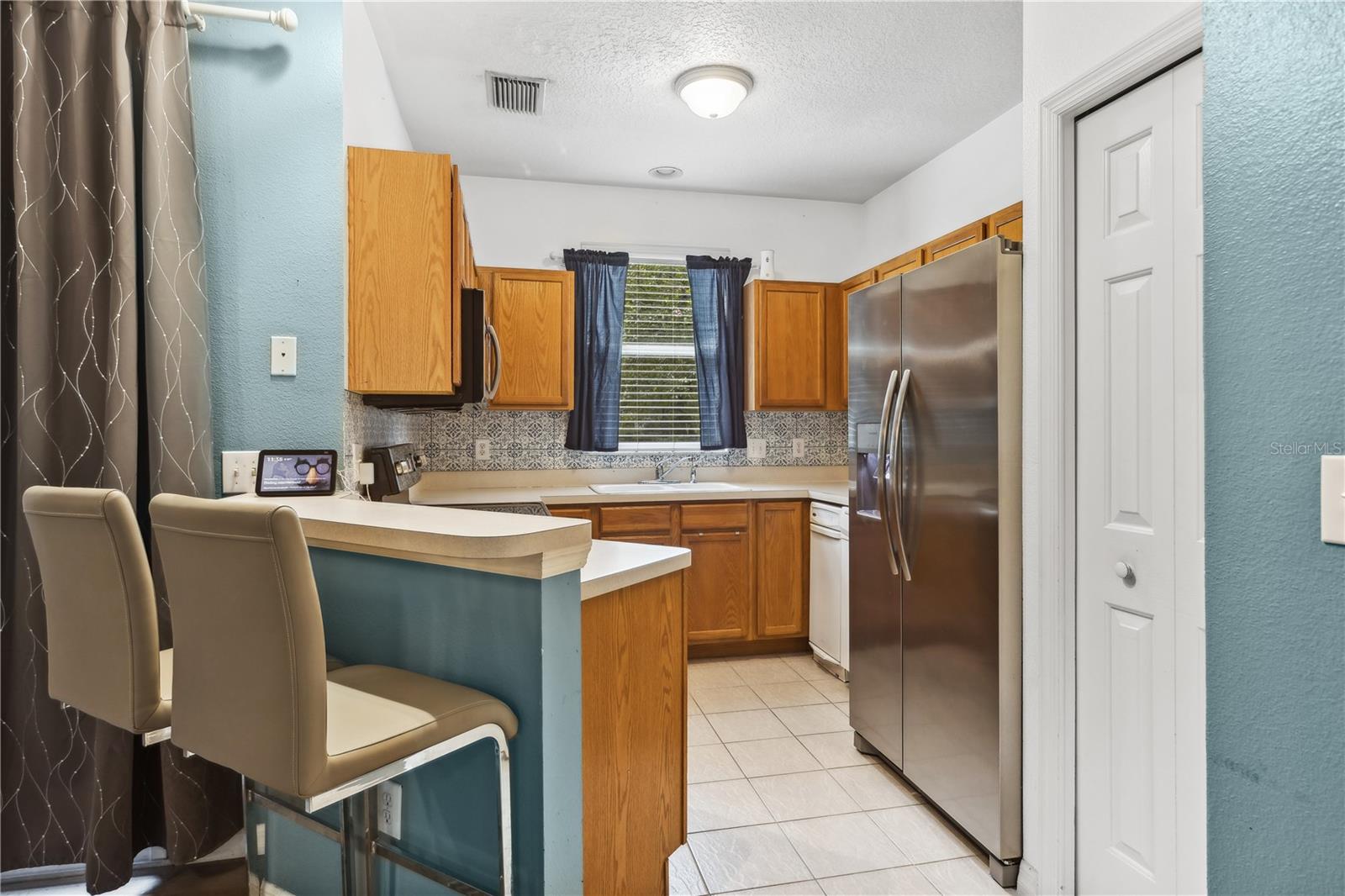 2141 GOLDEN OAK LN