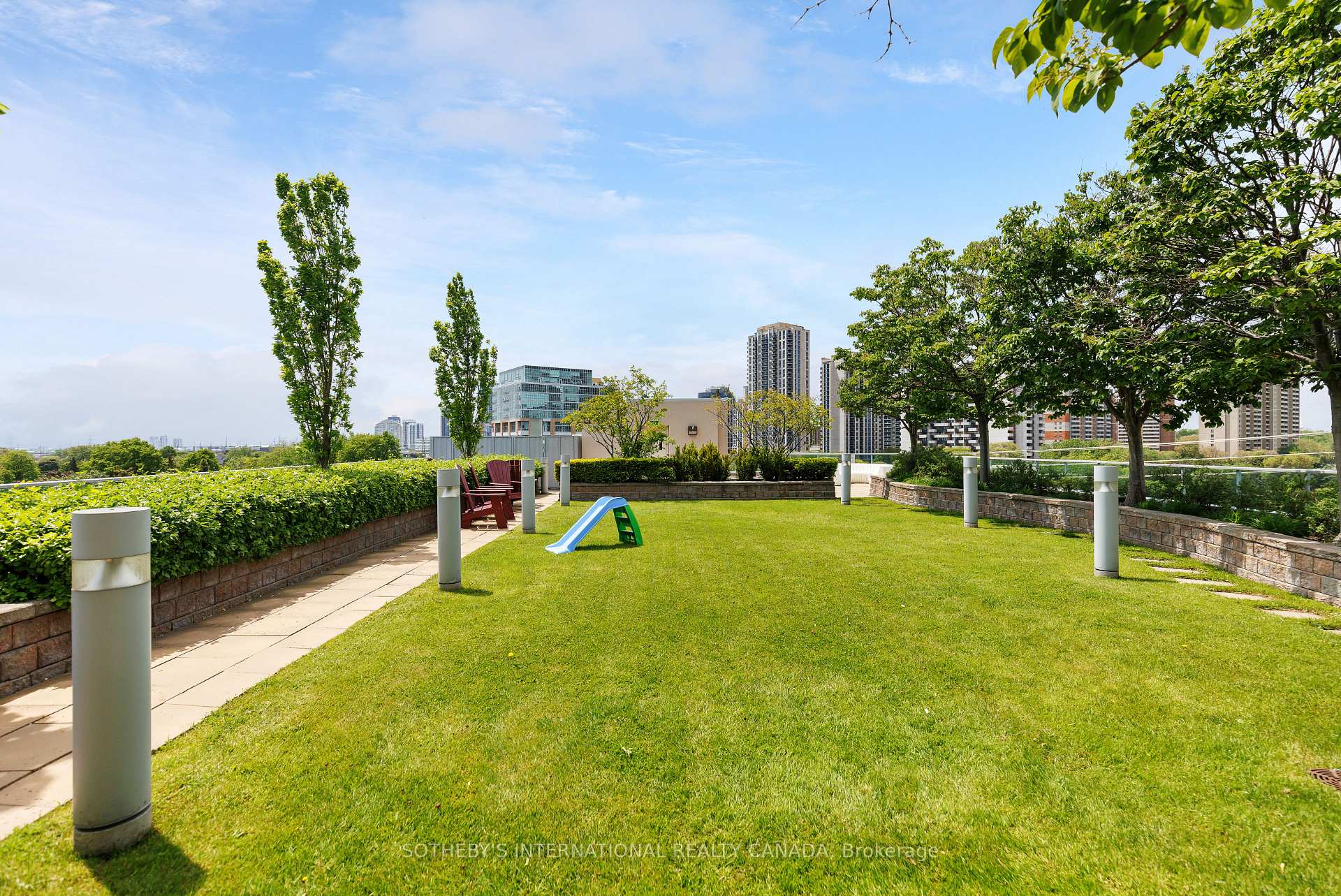 #201 - 3391 Bloor Street, Toronto Unit: 201