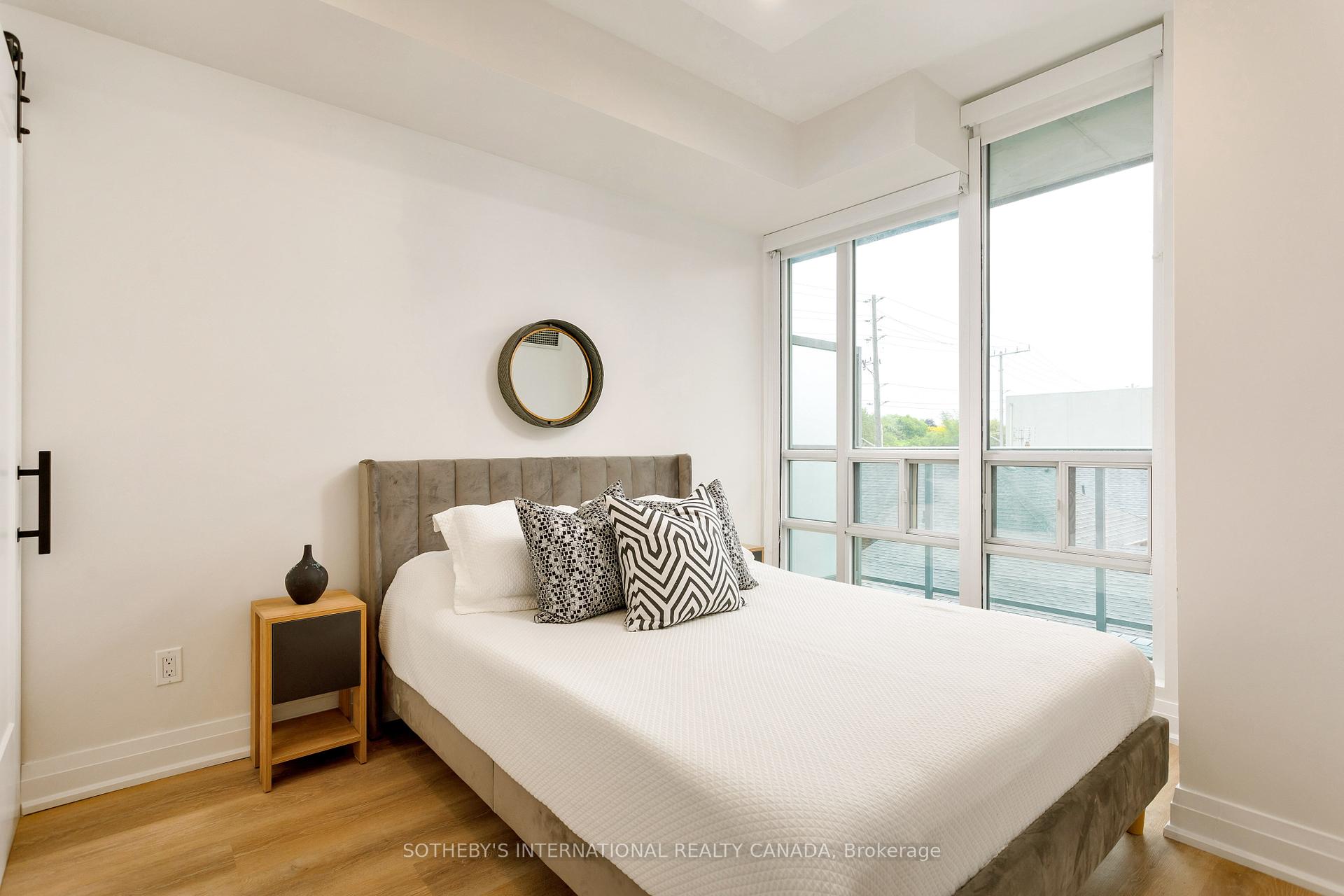 #201 - 3391 Bloor Street, Toronto Unit: 201