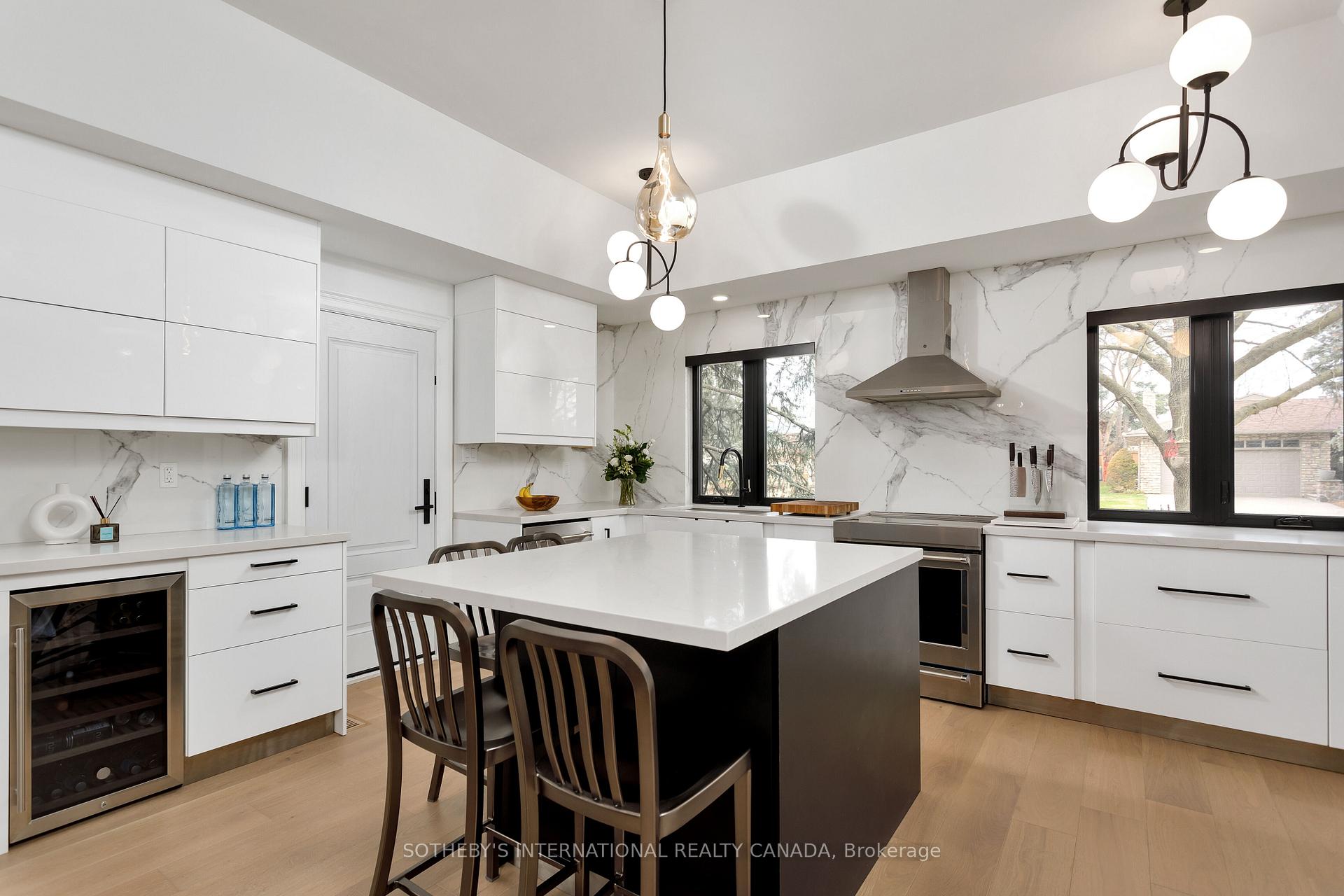 15 Ravensbourne Crescent