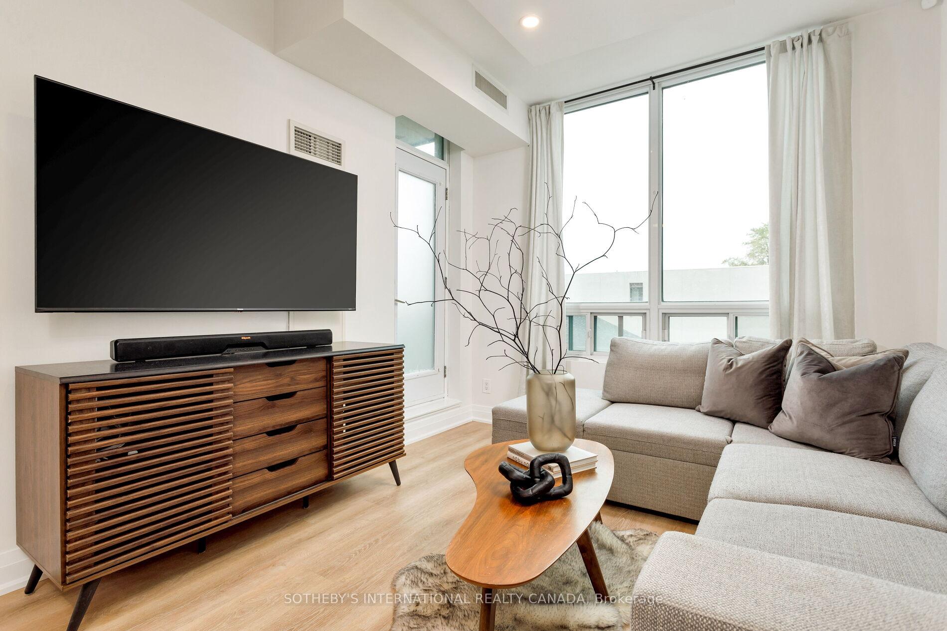 3391 Bloor Street W 201