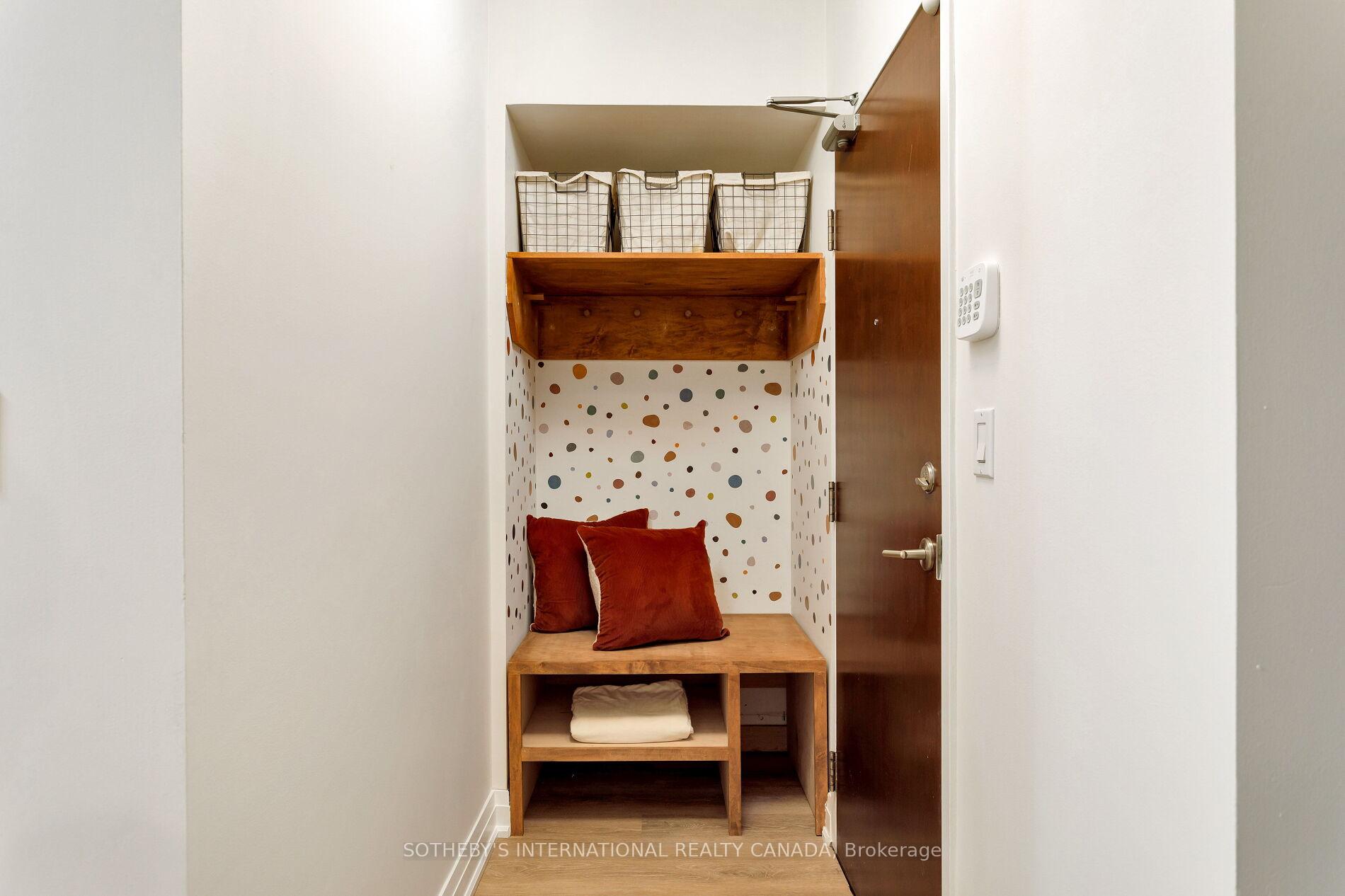 3391 Bloor Street W 201