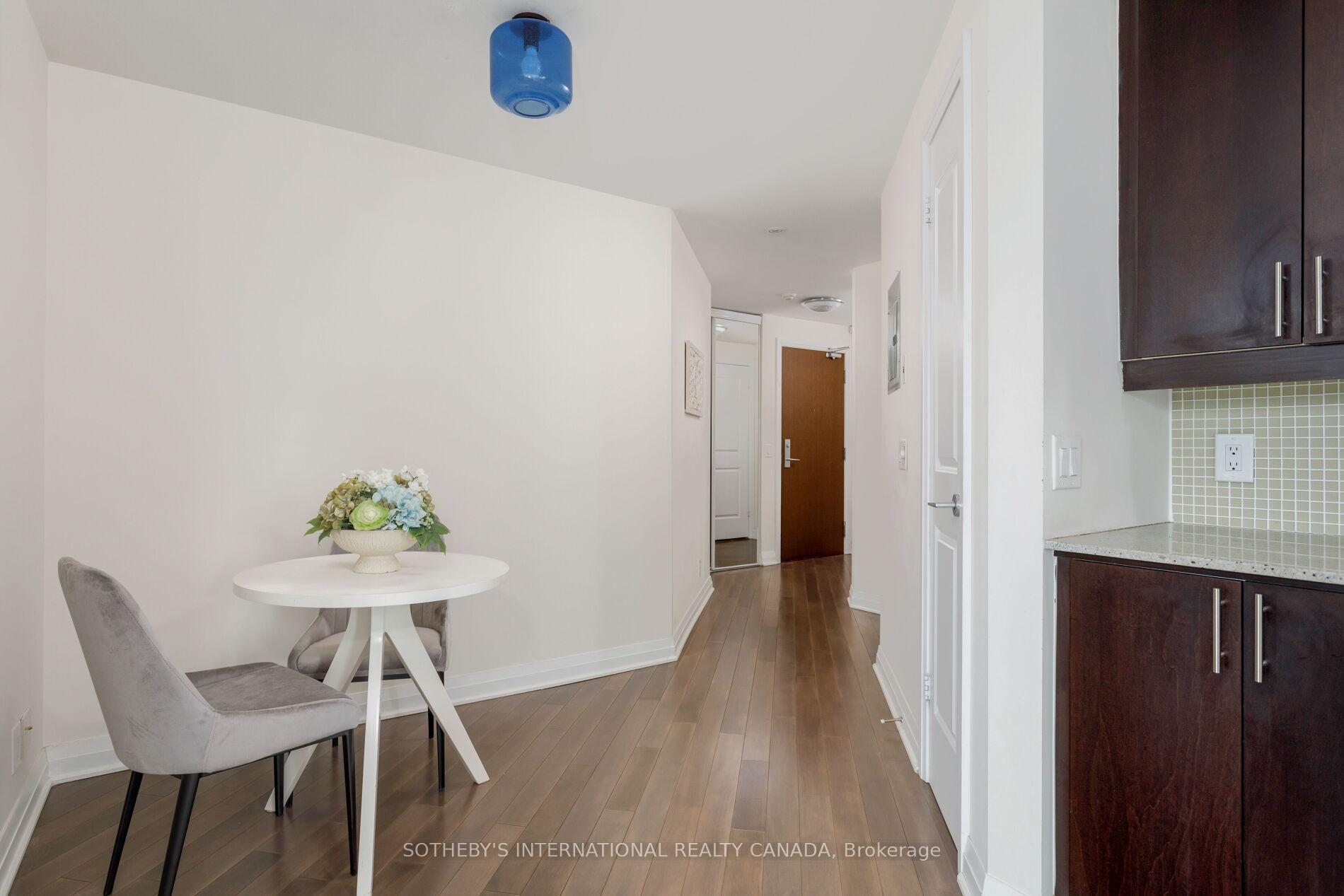 1055 Southdown Road 210