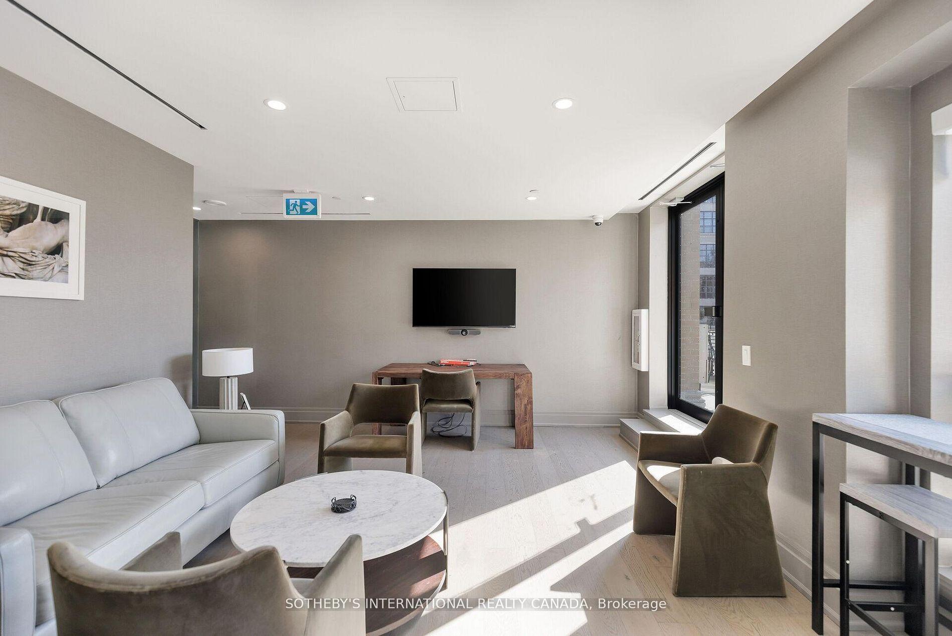 4 The Kingsway N/A TH 2