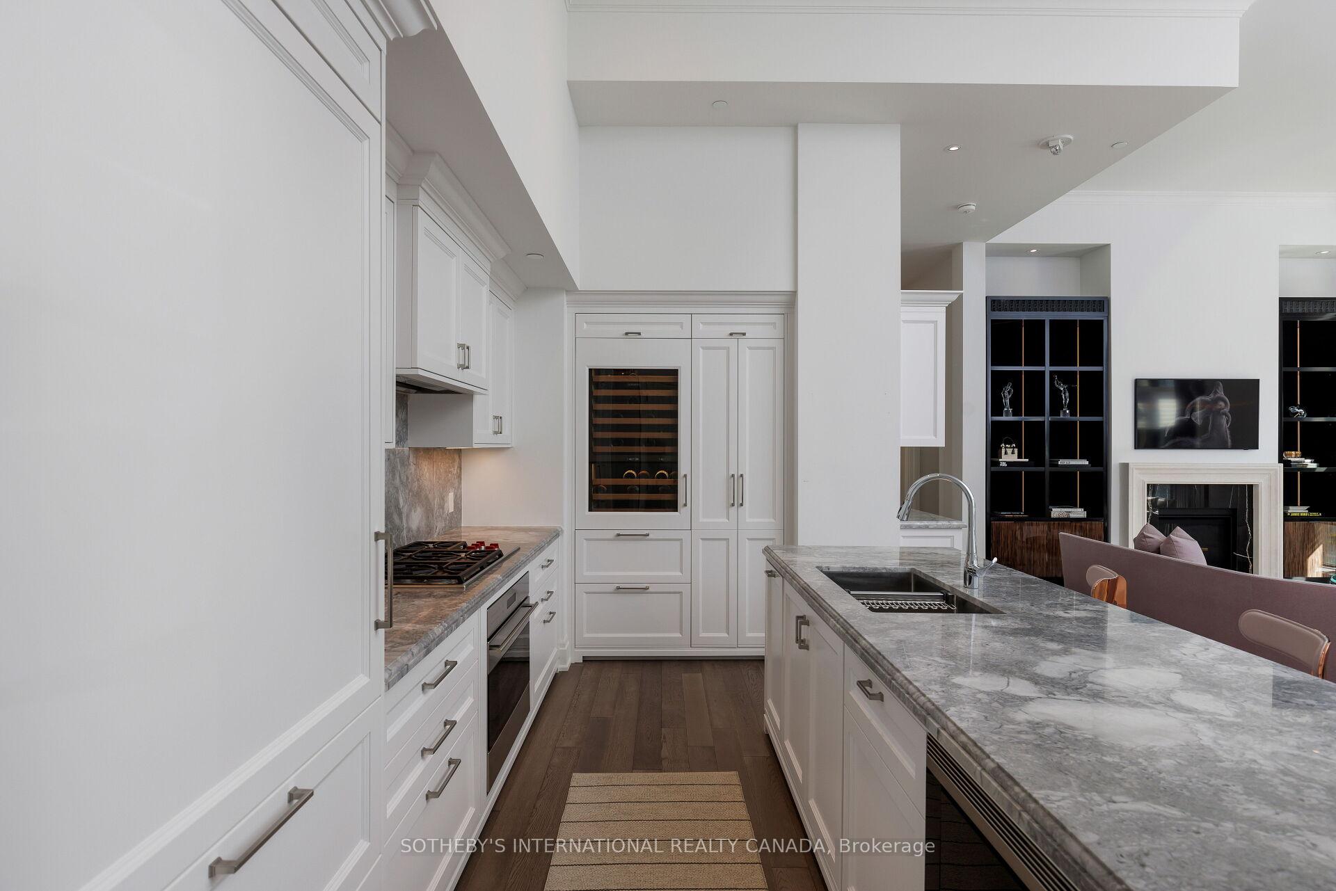 4 The Kingsway N/A TH 2