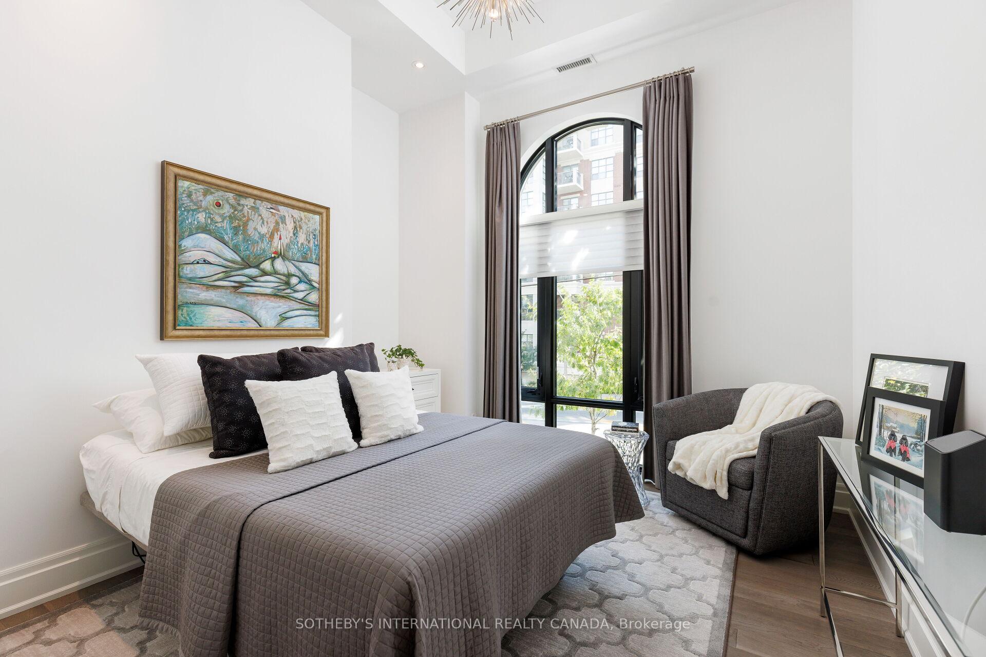 4 The Kingsway N/A TH 2