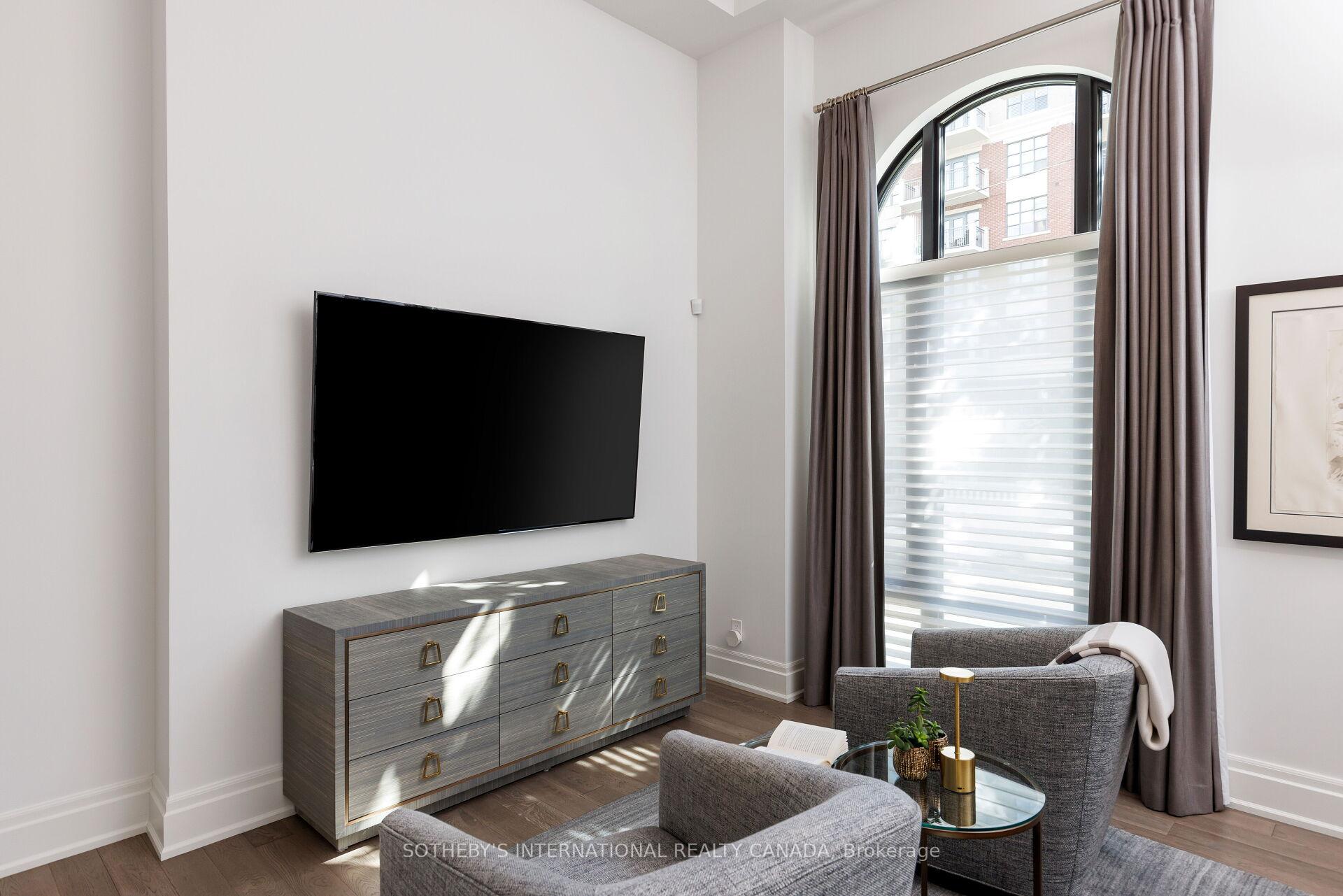 4 The Kingsway N/A TH 2