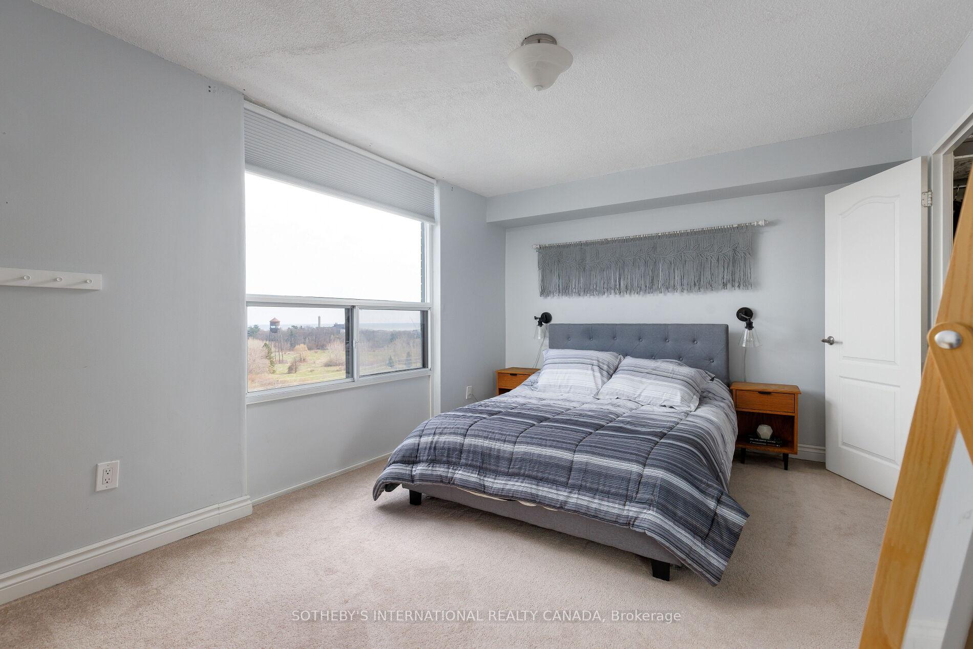 1515 Lakeshore Road E 1103