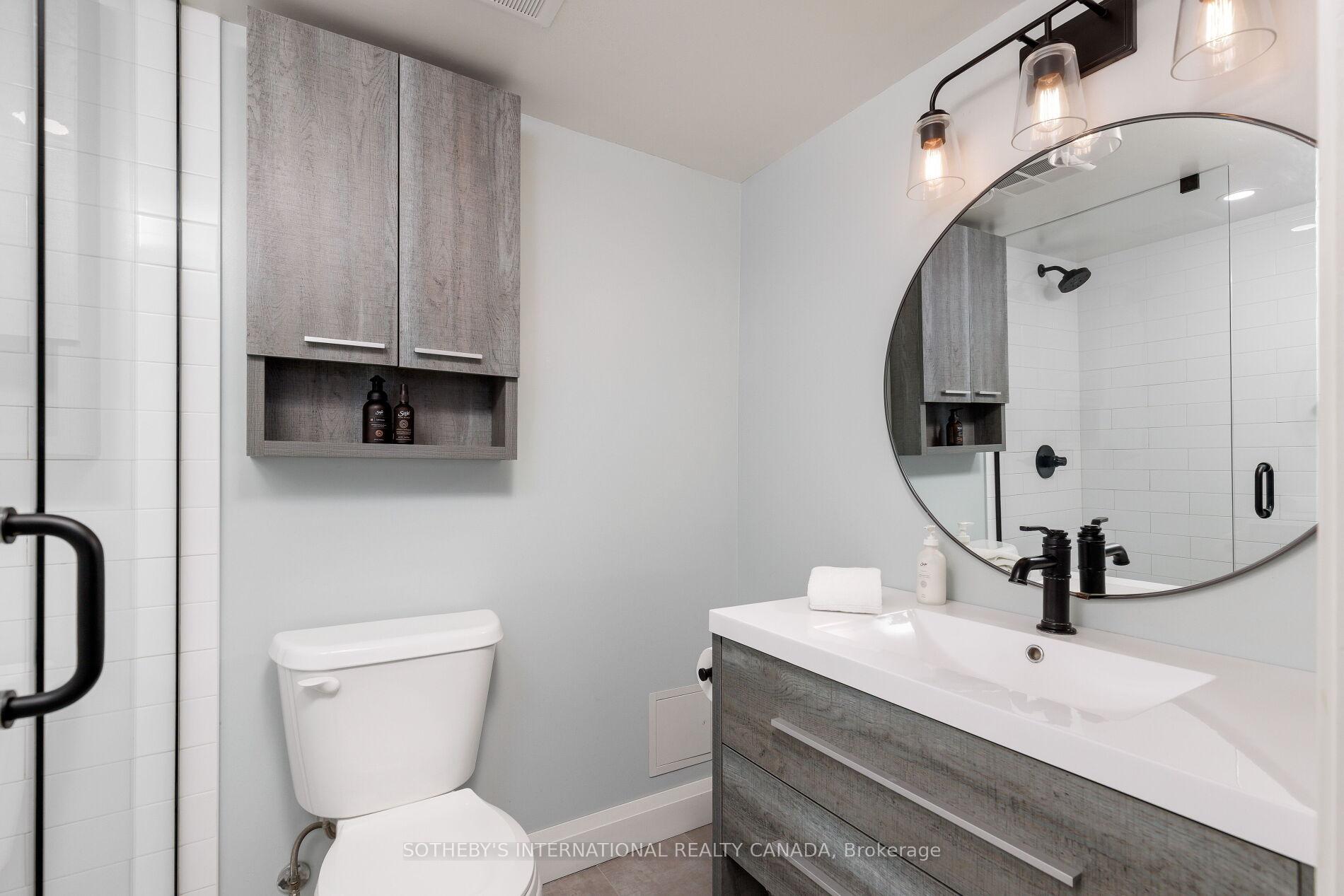 1515 Lakeshore Road E 1103
