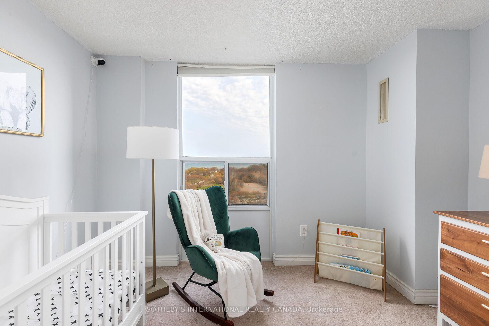 1515 Lakeshore Road E 1103
