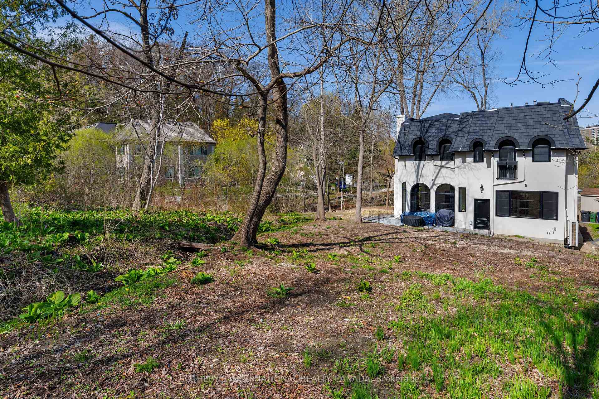 150 Edenbridge Drive