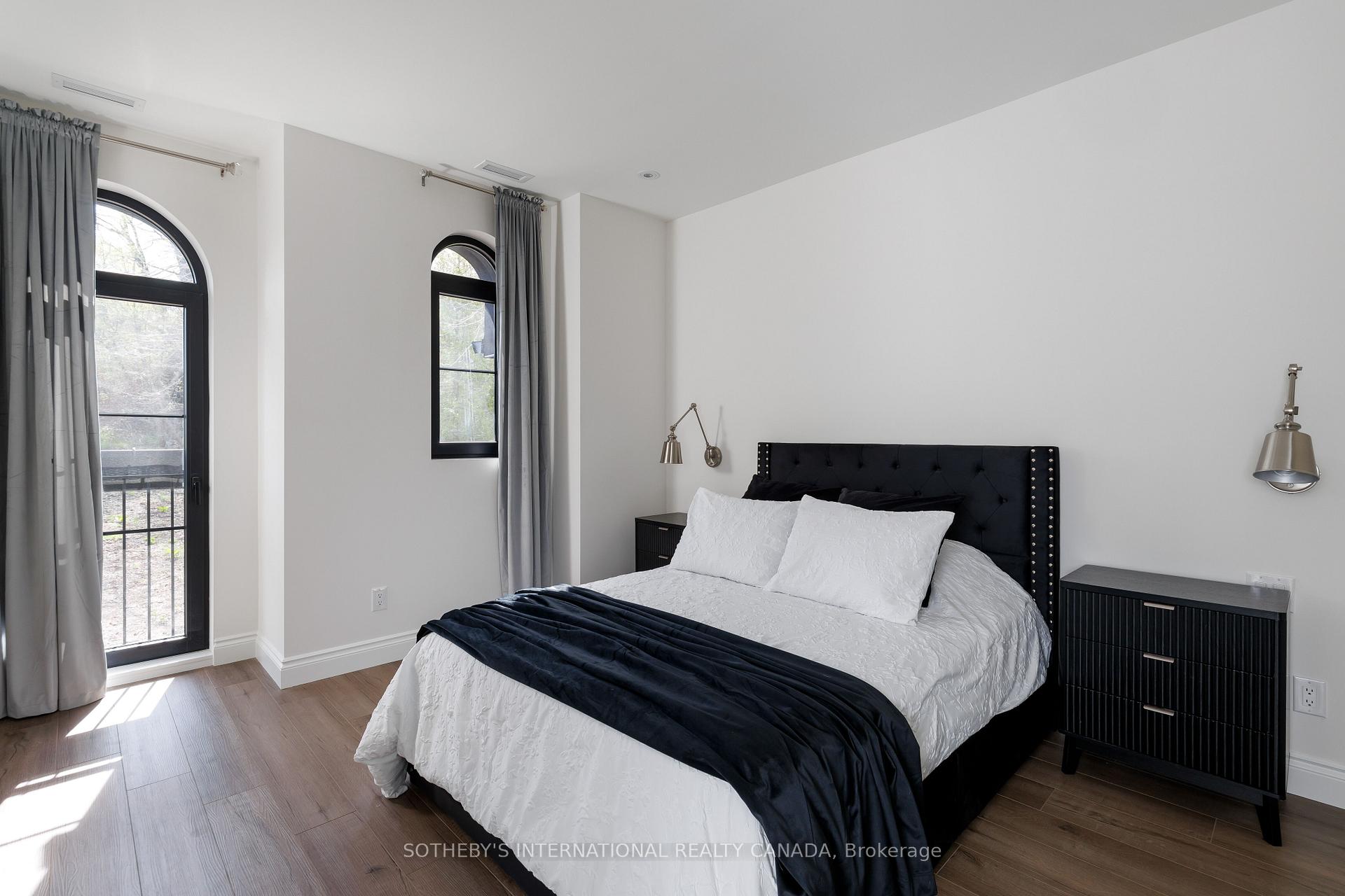 150 Edenbridge Drive