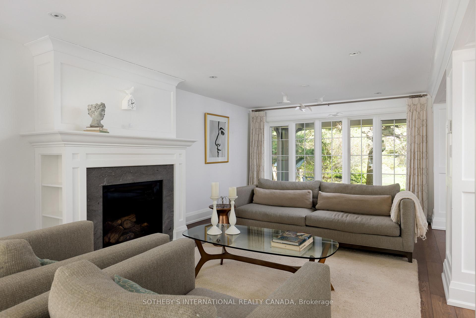 10 Queen Mary's Drive