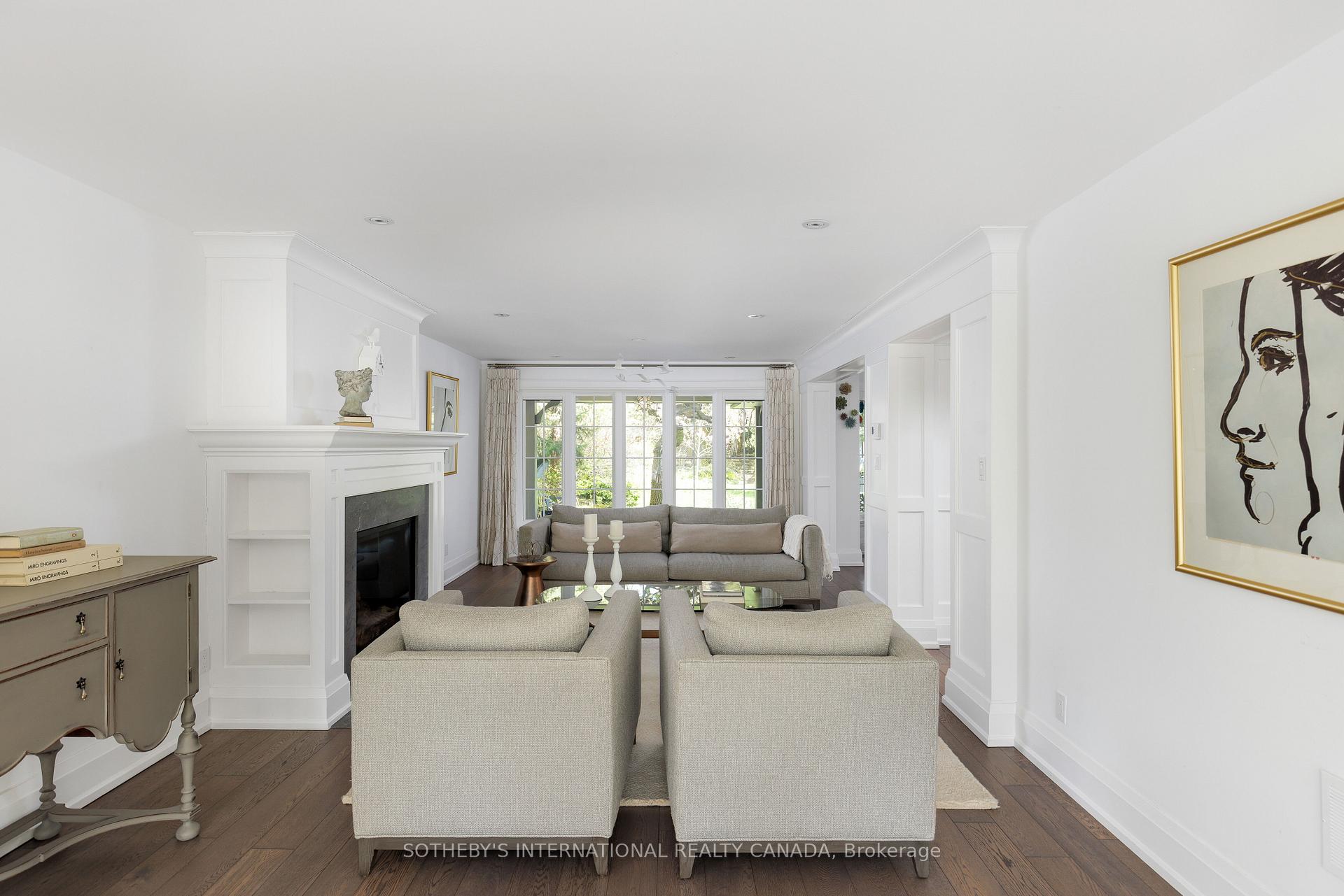 10 Queen Mary's Drive