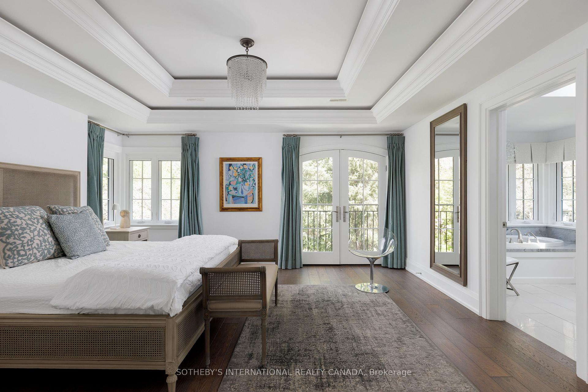 10 Queen Mary's Drive