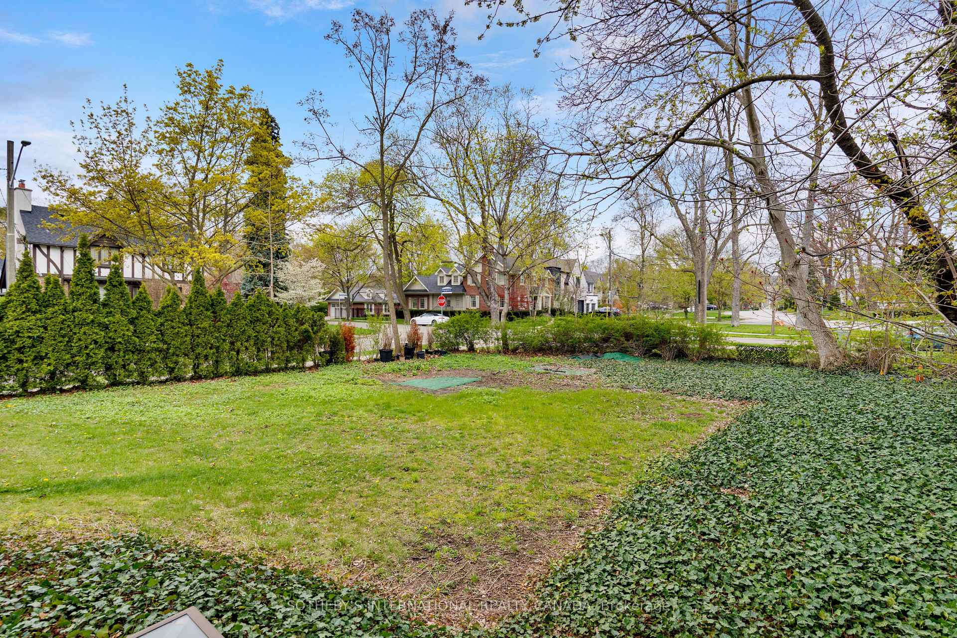 103 Willingdon Boulevard
