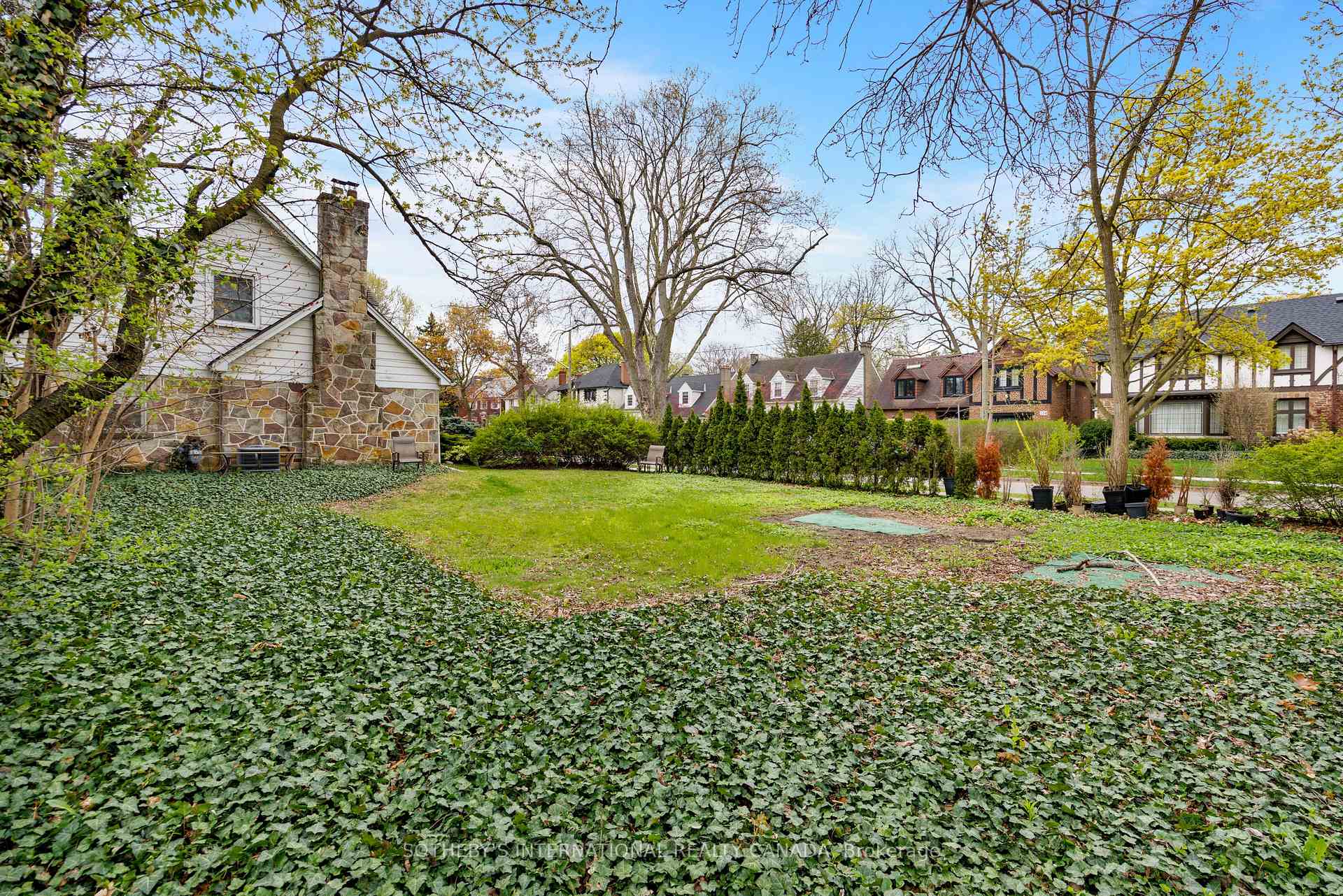 103 Willingdon Boulevard