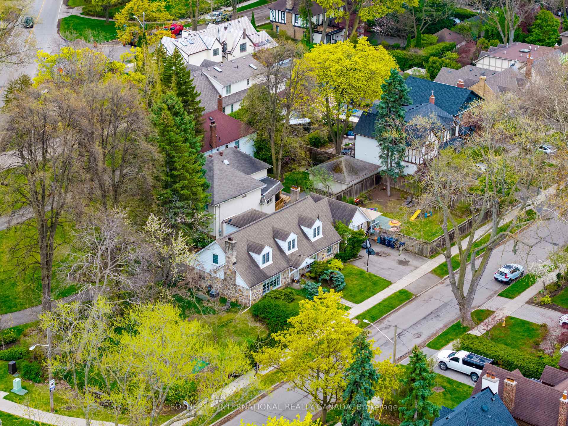 103 Willingdon Boulevard