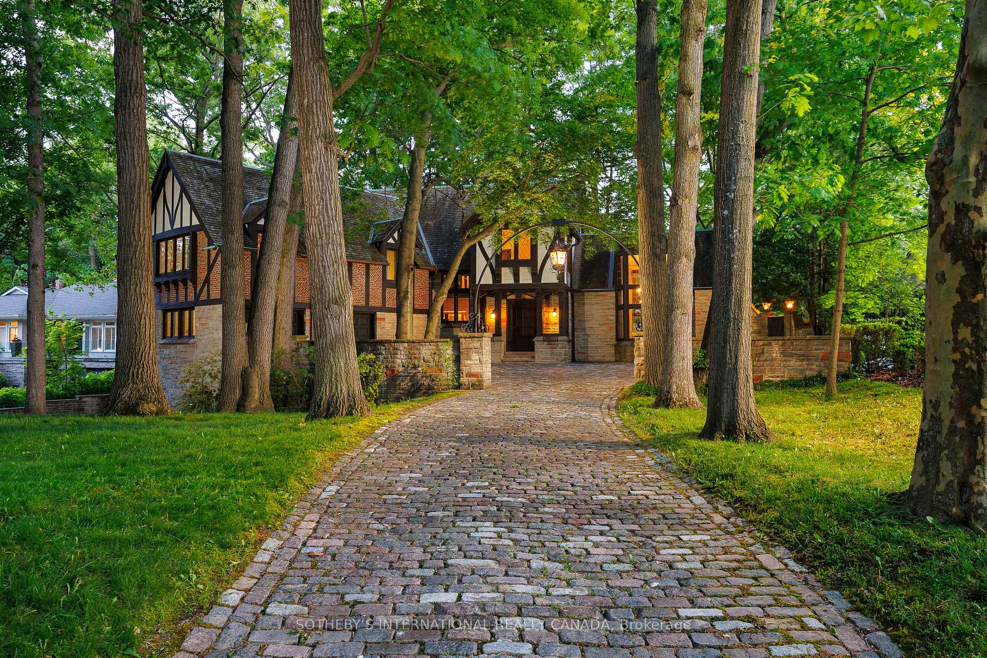 38 Edenbrook Hill
