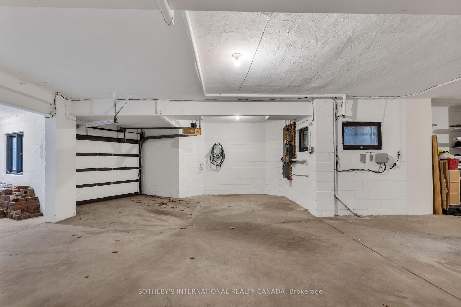 38 Edenbrook Hill