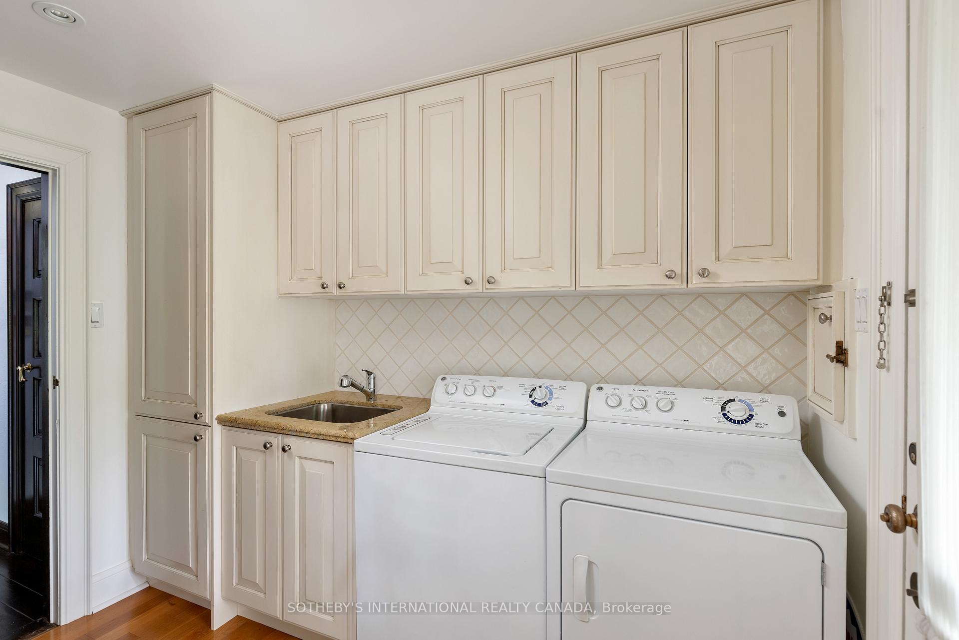 38 Edenbrook Hill