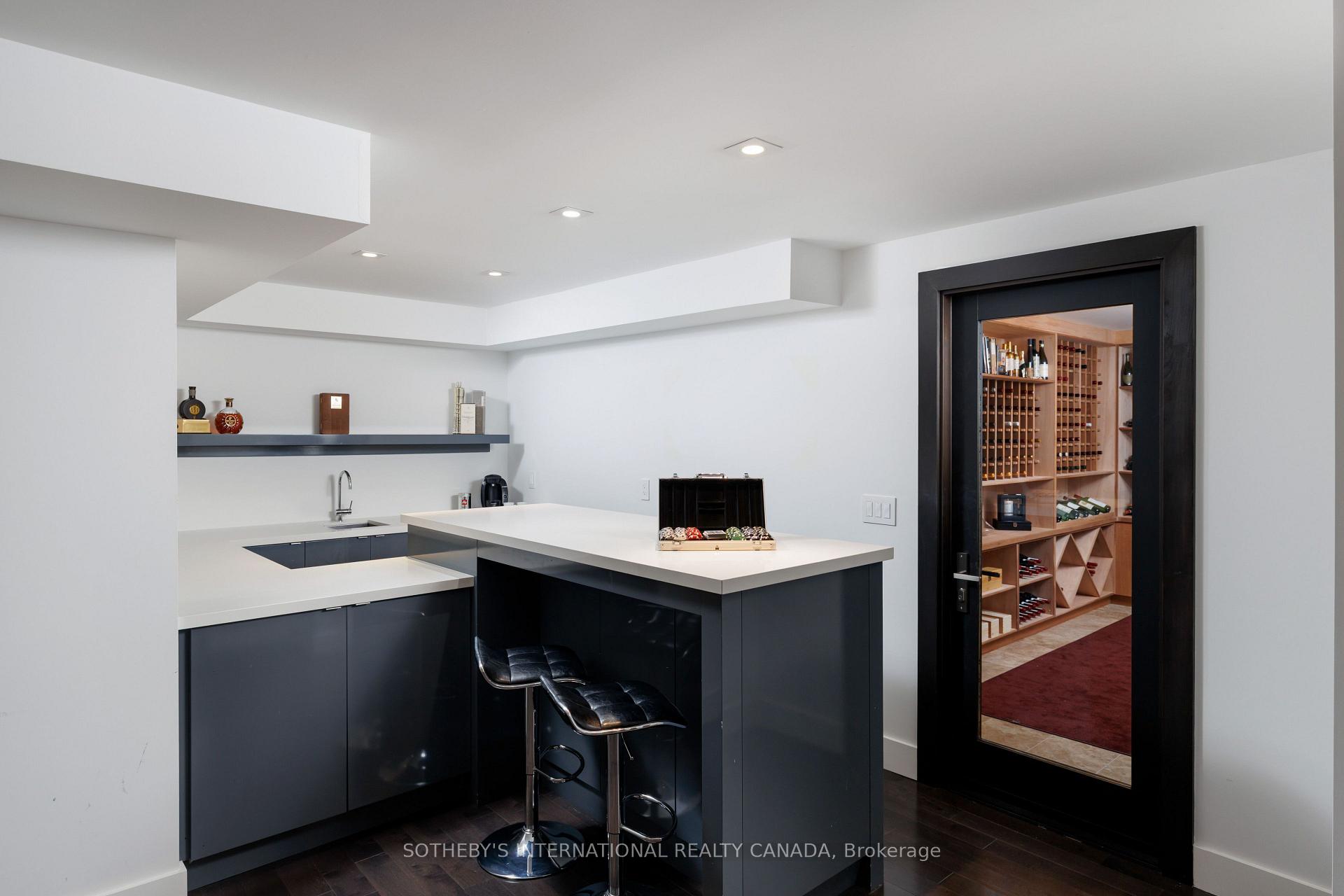5 Hartfield Road, Toronto