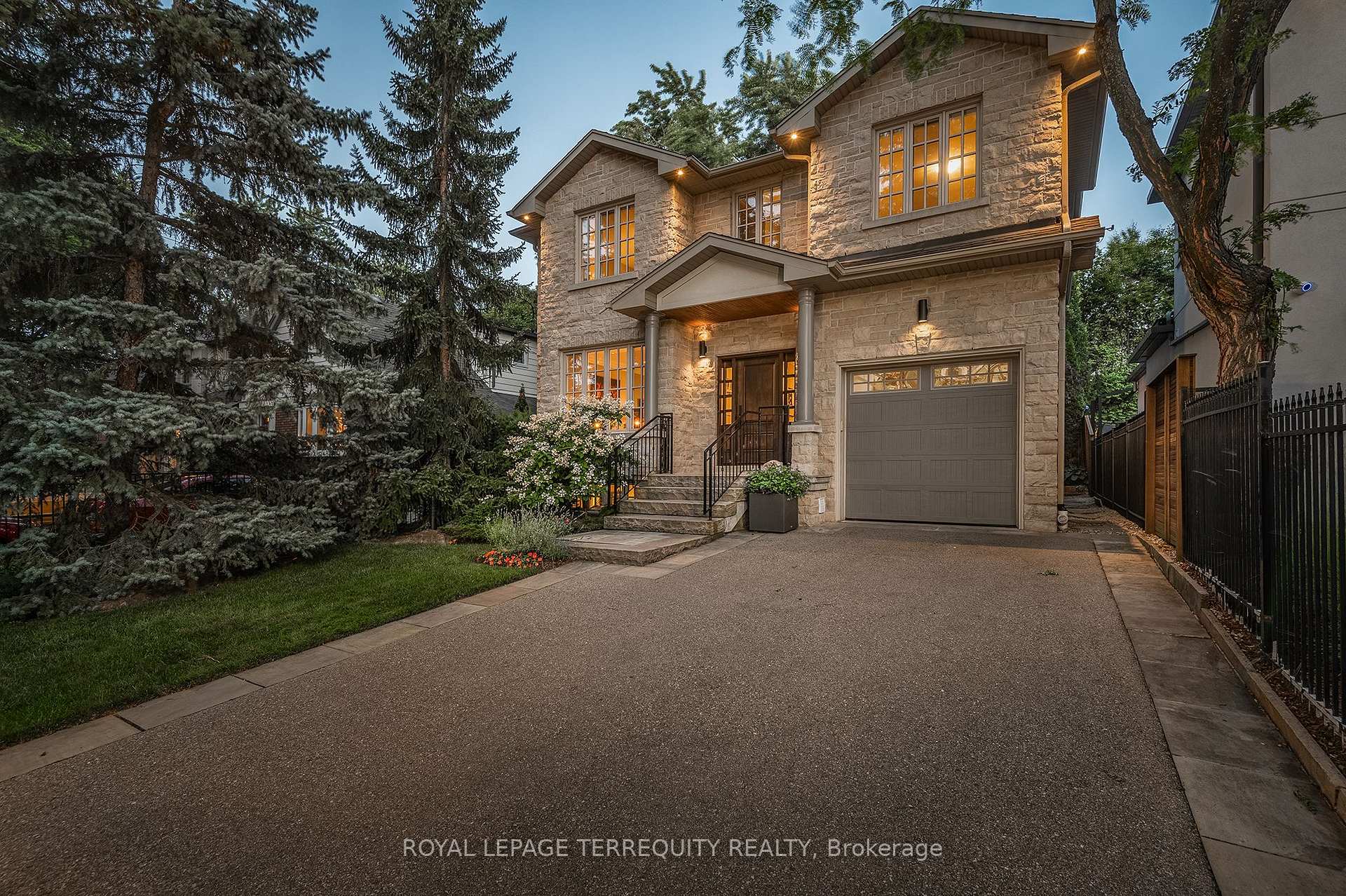 19 Bannon Avenue, Toronto