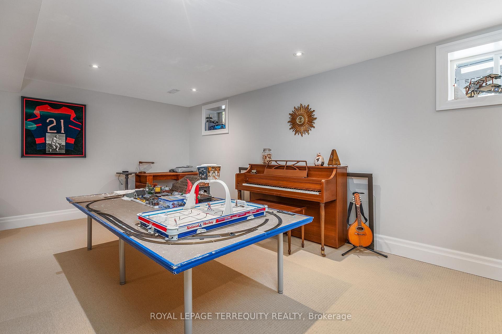 19 Bannon Avenue, Toronto