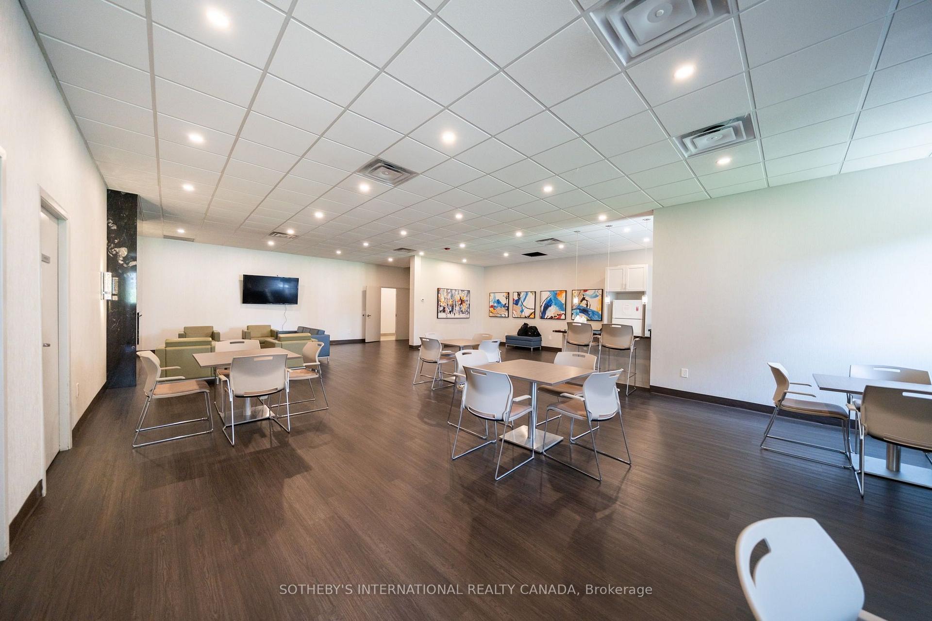 812 Burnhamthorpe Road 1110, Toronto Unit: 1110